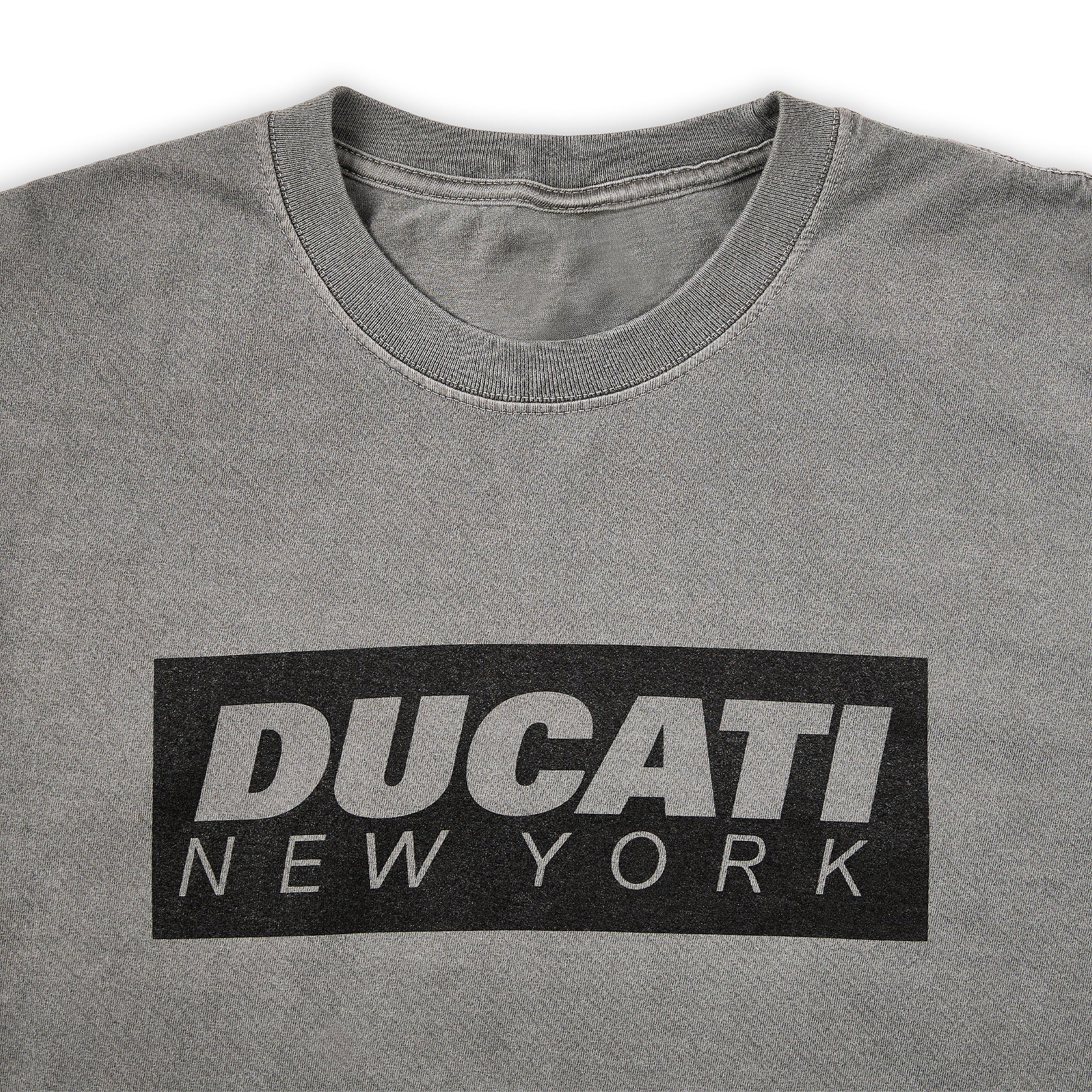 Camiseta Ducati New York con logotipo de caja - Negro descolorido